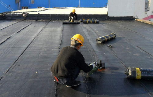 金属屋面防水材料的特性